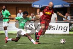 Kreisliga- Saison Saison 2026/27 -  Faniel Brhane grün Fatih - Mathias Habricht rot Kasing - Foto: Meyer Jürgen