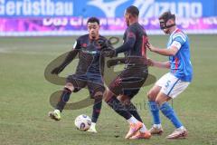 3. Liga - Saison 2025/26 - Hansa Rostock - FC Ingolstadt 04  - Mason Toye (Nr.13 - FCI) - Emilio Kehrer (Nr.44 - FCI) - Marco Schuster (Nr.5 - Hansa Rostock) - Foto: Meyer Jürgen