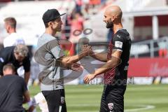 2.BL; FC Ingolstadt 04 - 1. FC Heidenheim; Niederlage 1:2, Cheftrainer Roberto Pätzold (FCI) mit Nico Antonitsch (5, FCI)