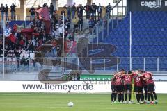 3. Liga; MSV Duisburg - FC Ingolstadt 04; vor dem Spiel #Teambesprechung Fan Fankurve Banner Fahnen Spruchband