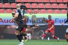 3. Liga; FC Ingolstadt 04 - Rot-Weiss Essen; Flanke Yannick Deichmann (20, FCI)