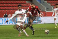 3. Liga - FC Ingolstadt 04 - Türkgücü München - kommt nicht durch, Fatih Kaya (9, FCI) Barry Boubacar (18 Türkgücü)