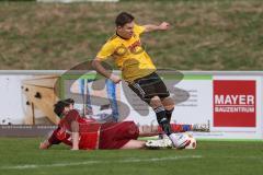 Kreisklasse - Saison 2023/24 -  SV Zuchering - TSV Lichtenau - Yannick Stibbe rot Zuchering - Boris Manko gelb Lichtenau - Foto: Meyer Jürgen