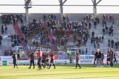 2.BL; FC Ingolstadt 04 - SV Sandhausen; nach dem Spiel Team bedankt sich bei den Fans