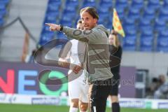 2.BL; Karlsruher SC - FC Ingolstadt 04; Cheftrainer Rüdiger Rehm (FCI) an der Seitenlinie, Spielerbank