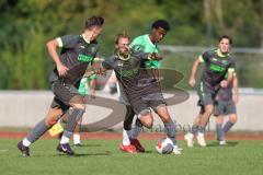 Bezirksliga - Saison 2025/26 - FC Fatih Ingolstadt - FC Gerolfing - Max Seitle (Nr.6 - FC Gerolfing) - Faniel Brhane (Nr.8 - FC Fatih Ingolstadt) - Foto: Meyer Jürgen