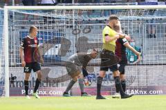 2.BL; SV Darmstadt 98 - FC Ingolstadt 04 - Freitsoß Tor für Darmstadt, Torwart Fabijan Buntic (24, FCI) holt den Ball aus dem Tor