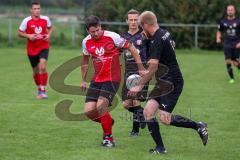 A-Klasse - Saison 2022/2023 - TSV Unsernherrn - TV 1911 Vohburg - Daniel Cenzato schwarz Unsernherrn - Andreas Keller rot Vohburg - Foto: Meyer Jürgen