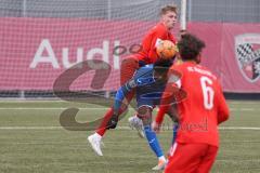 A-Junioren - Bundesliga Süd FC Ingolstadt 04 - TSG 1899 Hoffenheim - Obiogumo Uche blau Hoffenheim - Benedikt Schwarzensteiner (Nr.18 - FCI A-Junioren) -  Foto: Meyer Jürgen