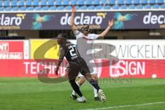 3. Liga; SC Verl - FC Ingolstadt 04; Moussa Doumbouya (27, FCI) trifft erneut, Lieder Abseits, Paetow Torge (16 Verl)