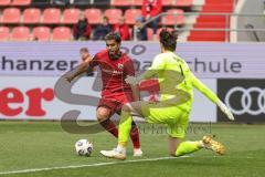 3. Liga; FC Ingolstadt 04 - SV Waldhof Mannheim; Yann Sturm (7, FCI) zum 3. Tor Torwart Nijhuis Thijmen (1 SVWM) Ferati Arianit (10 SVWM) Tor Jubel Treffer