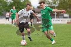 A-Klasse - Saison 2023/24 - TSV Gaimersheim II - FC Gerolfing II-  - Carlo Leilich weiss Gaimersheim - David Simm grün Gerolfing - Foto: Meyer Jürgen