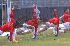 3. Liga - KFC Uerdingen 05 - FC Ingolstadt 04 - Warmup Merlin Röhl (34, FCI) mitte