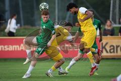 Landesliga - Saison 2026/27 - SV Manching - TSV Gersthofen - Senih Fazlji (Nr.7 - SV Manching) - Meilinger Jermaine gelb Gersthofen #7 - Foto: Meyer Jürgen