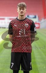 Calvin Brackelmann (17, FCI); FC Ingolstadt 04;
3.Liga, Porträttermin 2023/2024