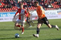 2024_1_20 - 3. Liga - Saison 2023/24 - HallescherFC - FC Ingolstadt 04 -  - Julian Kügel (Nr.31 - FC Ingolstadt 04) - Behrendt Brian (Nr.3 - HallescherFC ) - Foto: Meyer Jürgen