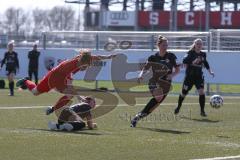 2. Frauen-Bundesliga Süd - Saison 2020/2021 - FC Ingolstadt 04 - FC Würzburger Kickers - Maier Ramona rot FCI - Teubert Eva schwarz Würzburg - Foto: Meyer Jürgen