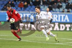 3. Liga; SV Wehen Wiesbaden - FC Ingolstadt 04; Zweikampf Kampf um den Ball Deniz Zeitler (38, FCI) Mockenhaupt Sascha (4 SVWW)