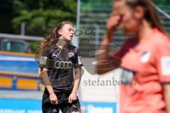 2. Frauen-Bundesliga - Saison 2021/2022 - FC Ingolstadt 04 - TSG 1899 Hoffenheim - Reischmann Stefanie (#21 FCI) enttäuscht nach einer Torchance - Foto: Meyer Jürgen