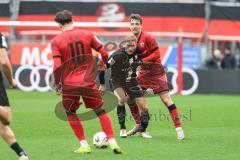 3. Liga; FC Ingolstadt 04 - TSV Havelse; Zweikampf Kampf um den Ball Max Besuschkow (17, FCI) Oltrogge Jannik (31 TSV) Dennis Kaygin (10, FCI)