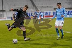 3. Liga - TSV 1860 München - FC Ingolstadt 04 - Schuß Stefan Kutschke (30, FCI) Salger Stephan (6, 1860)