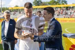 Toto-Pokal Finale; Würzburger Kickers - FC Ingolstadt 04; Sieg Jubel Freude Toto-Pokalsieg Man of the Match Ryan Malone (16, FCI)