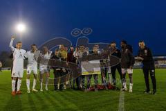 Toto Pokal; Halbfinale; FV Illertissen - FC Ingolstadt 04; Einzug ins Toto Pokal Finale mit Scheck Tobias Schröck (21, FCI) Lukas Fröde (34, FCI) Max Dittgen (10, FCI) Torwart Marius Funk (1, FCI) Ognjen Drakulic (30, FCI) David Kopacz (29, FCI) Torwart-T