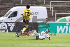 3. Liga; Borussia Dortmund II - FC Ingolstadt 04; Ryan Malone (16, FCI) Besong Paul-Philipp (22 BVB2)