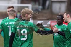 Testspiel - SV Manching - TSV Pöttmes - Rainer Meisinger (#19 Manching) trifft zum 3:2 Führungstreffer - jubel - Martin Frontec (#20 Manching) -  - Foto: Jürgen Meyer