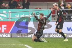 3. Liga; FC Ingolstadt 04 - SG Dynamo Dresden; Tor Jubel Treffer 1:0 Jannik Mause (7, FCI) mit Benjamin Kanuric (8, FCI)