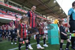 3. Liga - Saison 2024/25 - FC Ingolstadt 04 - SV Wehen Wiesbaden - Pascal Testroet (Nr.37 - FCI)  -  - einlaufen - Foto: Meyer Jürgen