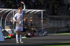 3. Liga; Borussia Dortmund II - FC Ingolstadt 04; Einwurf Elias Decker (3, FCI)
