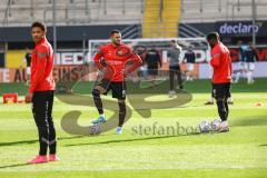 3. Liga; SC Verl - FC Ingolstadt 04; vor dem Spiel warmup, Justin Butler (31, FCI) Pascal Testroet (37, FCI) Hans Nunoo Sarpei (18 FCI)