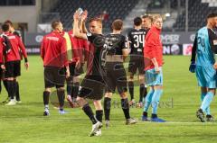 2.BL; SV Sandhausen - FC Ingolstadt 04 - Spiel ist aus Danke Sieg 0:2, Feiern mit den Fans Fankurve, Christian Gebauer (22, FCI)