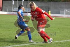 2. Fußball-Liga - Frauen - Saison 2022/2023 - FC Ingolstadt 04 - SC Sand - Roque Isabelle blau SC Sand - Ebert Lisa (Nr.10 - FC Ingolstadt 04 ) - Foto: Meyer Jürgen