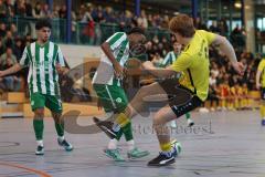 Lotto Bayern Hallencup - Saison 2024/25 - SV Manching - FC Hitzhofen/Oberzell- Romeo Öxler grün Manching - Maximilian Eichlinger gelb Hitzhofen - Foto: Meyer Jürgen