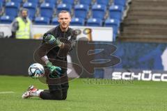 3. Liga; Arminia Bielefeld - FC Ingolstadt 04; Torwart Marius Funk (1, FCI) vor dem Spiel