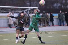 Freundschaftsspiel - FC Fatih Ingolstadt - TV Aiglsbach - Akif Abasikeles schwarz FC Fatih - Paul Helten grün Aiglsbach - Foto: Meyer Jürgen