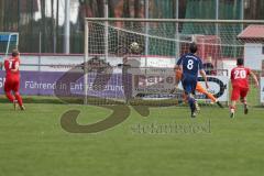 Kreisliga - Saison 2025/26- TSV Kösching - TV Münchsmünster - Jonas Betz rot Kösching verschiesst einen Strafstoß - Florian Wagner TW Münchsmünster  - Foto: Meyer Jürgen