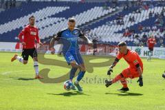 2.BL; Hannover 96 - FC Ingolstadt 04; Patrick Schmidt (32, FCI) überläuft Torwart Martin Hansen (1 Hannover) und trifft zum 0:1 Tor Jubel Treffer, nicht gegeben, Abseits