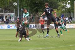 Landesliga - Saison 2025/26 - SV Manching - FC Memmingen II - Fabian  Neumayer (Nr.9 - SV Manching) - Seitz Henry schwarz Memmingen  - Foto: Meyer Jürgen