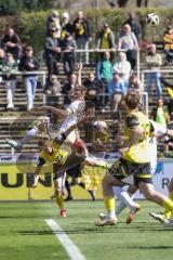 3. Liga; Borussia Dortmund II - FC Ingolstadt 04; Kopfball Simon Lorenz (32, FCI) Zweikampf Kampf um den Ball Lelle David (27 BVB2)