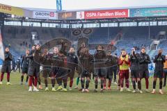 3. Liga - Saison 2025/26 - Hansa Rostock - FC Ingolstadt 04  -  Die Mannschaft bedankt sich bei den Fans - jubel - Foto: Meyer Jürgen