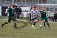 Audi Schanzer Amateur Cup 2022 -  Halbfinale 1 - SV Denkendorf - TSV Hohenwart - Leon Sedlmair weiss Hohenwart - Andreas Lochner grün rechts Denkendorf - Foto: Jürgen Meyer