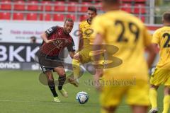 3.Liga - Saison 2023/2024 - FC Ingolstadt 04 -  1. FC Saarbrücken - Leon Guwara (Nr.6 - FCI) - Foto: Meyer Jürgen