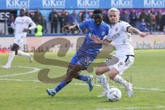 3. Liga; SV Meppen - FC Ingolstadt 04; Zweikampf Kampf um den Ball Thomas Rausch (45, FCI) Kone Junior Razack (34 SVM)