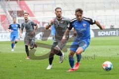 2.BL; FC St. Pauli - FC Ingolstadt 04, Dennis Eckert Ayensa (7, FCI) Paqarada Leart (23 Pauli) Marcel Hartel (Pauli 30)