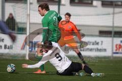 Bezirksliga - Saison 2025/26 - FC Gerolfing - SpVgg Altenerding - Bastian  Heigl (Nr.2 - FC Gerolfing) - Mario Dipalo weiss Altenerding - Foto: Meyer Jürgen