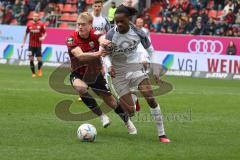 3.Liga - Saison 2022/2023 - FC Ingolstadt 04 -  - FC Freiburg II - Tobias Bech (Nr.11 - FCI) - Jordy Makendo (Nr.4 - SC Freiburg II) - Foto: Meyer Jürgen