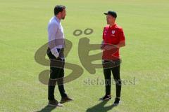 2. Fußball-Liga - Pressekonferenz - Vorstellung Cheftrainer Roberto Pätzold und Manager Profifußball Malte Metzelder - Saison 2021/2022 - FC Ingolstadt 04 - Manager Profifußball FCI Malte Metzelder im Gespräch mit Cheftrainer FCI Roberto Pätzold - Foto: M